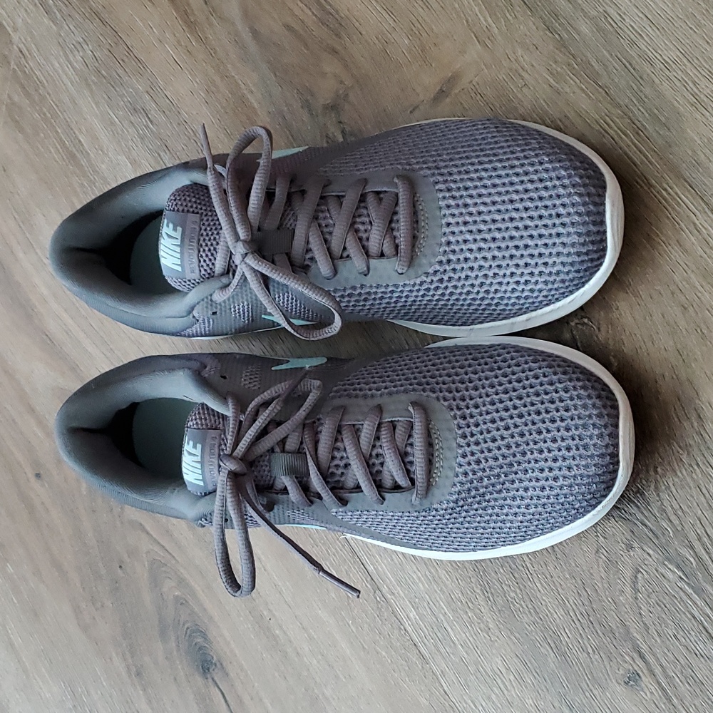 Womens sneakers